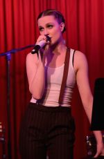 EVAN RACHEL WOOD Performs at Hotel Cafe 02/15/2018