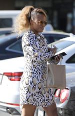 EVE Out for a Smoothie in Los Angeles 01/31/2018