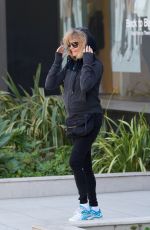 GOLDIE HAWN Out Shopping in Brentwood 02/24/2018