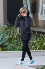 GOLDIE HAWN Out Shopping in Brentwood 02/24/2018