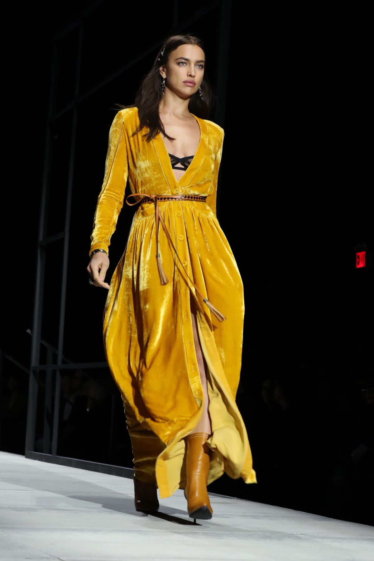 IRINA SHAYK at Bottega Veneta Catwalk at New York Fashion Week 02/09 ...