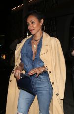 JADA PINKETT SMITH and VIVICA A. FOX at Craig