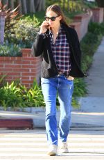 JENNIFER GARNER Out and About in Los Angeles 02/09/2018