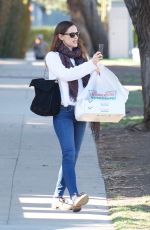 JENNIFER GARNER Out and About in Los Angeles 02/15/2018