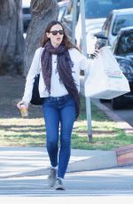 JENNIFER GARNER Out and About in Los Angeles 02/15/2018