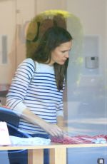 JENNIFER GARNER Out Shopping in Brentwood 02/13/2018