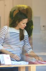 JENNIFER GARNER Out Shopping in Brentwood 02/13/2018