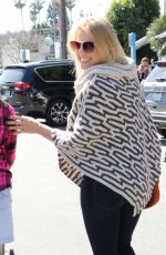JODIE SWEETIN Shopping at Farmers Market in Studio City 02/25/2018