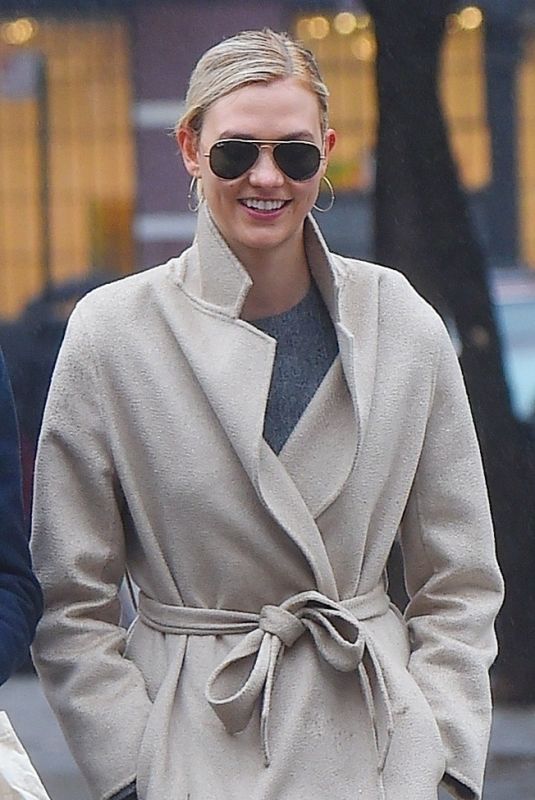 KARLIE KLOSS Out at New York Fashion Week 02/10/2018