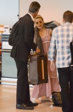 KATE HUDSON Flies Out of Sydney 02/20/2018