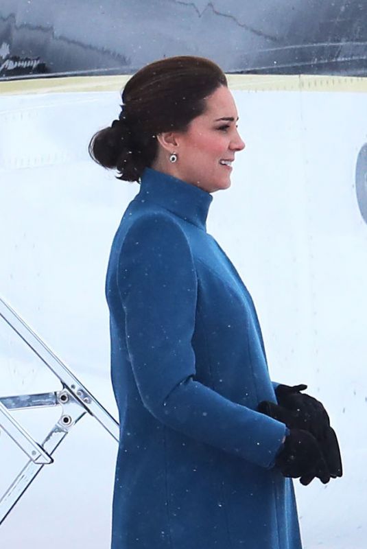 KATE MIDDLETON Arrives at Oslo Gardermoen Airport 02/01/2018