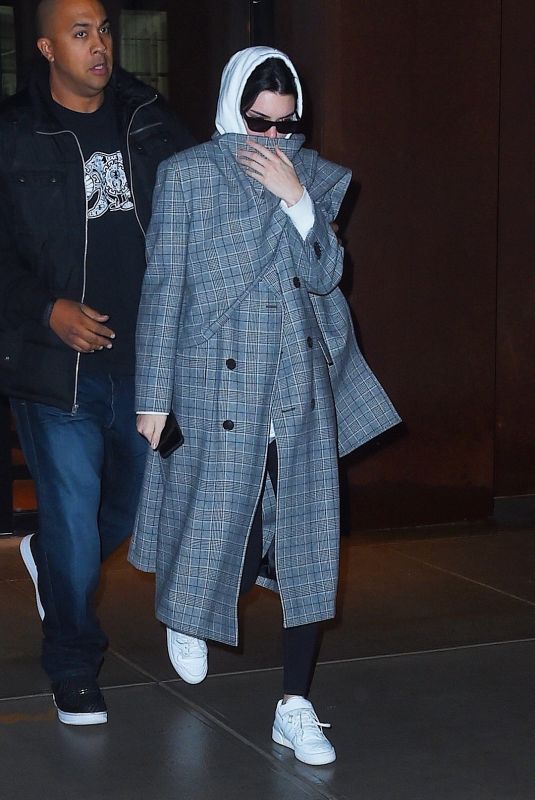 KENDALL JENNER Leaves Gigi Hadid
