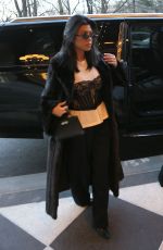 KOURTNEY KARDASHIAN Arrives at Her Hotel in New York 02/03/2018