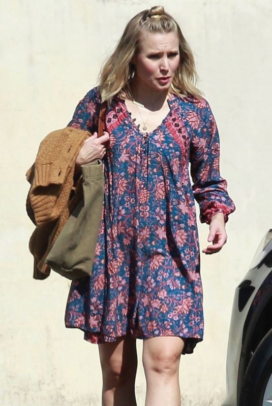 KRISTEN BELL Out in Los Angeles 02/09/2018
