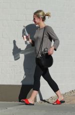 KRISTEN BELL Shopping at Trader Joe