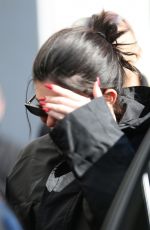 KYLIE JENNER Leaves a Doctor