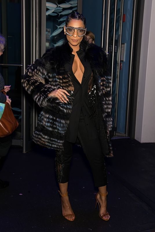 LEANETTA ROBINSON Leaves Carmen Marc Valvo Fashion Show in New York 02/11/2018