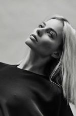 MARGOT ROBBIE in Guardian Weekend Magazine, February 2018