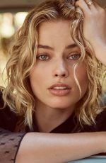 MARGOT ROBBIE in Harper