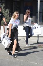 MARIA SHARAPOVA Out Shopping in Venice Beach 02/15/2018