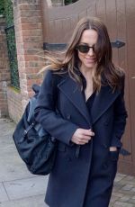 MELANIE CHISHOLM Arrives at Geri Halliwell’s Home in London for Spice Girls Reunion 02/02/2018