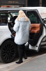 MICHELLE HUNZIKER Out and About in Milan 02/27/2018