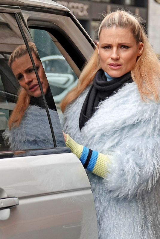 MICHELLE HUNZIKER Out and About in Milan 02/27/2018