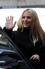 MICHELLE HUNZIKER Out for Lunch in Milan 02/12/2018