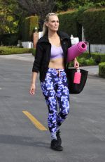 MOLLY SIMS in Tights Heading to a Gym in Santa Monica 02/01/2018