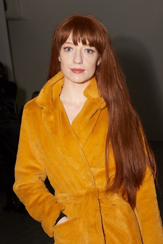 NICOLA ROBERTS Arrives at Faustine Steinmetz Show at London Fashion Week 02/19/2018