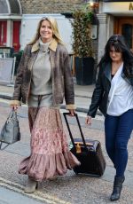 PENNY LANCASTER Leaves Mulberry Bush Pub in London 02/12/2018