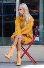 PIA MIA PEREZ on the Set of a Photoshoot at Rodeo Drive in Beverly Hills 02/09/2018