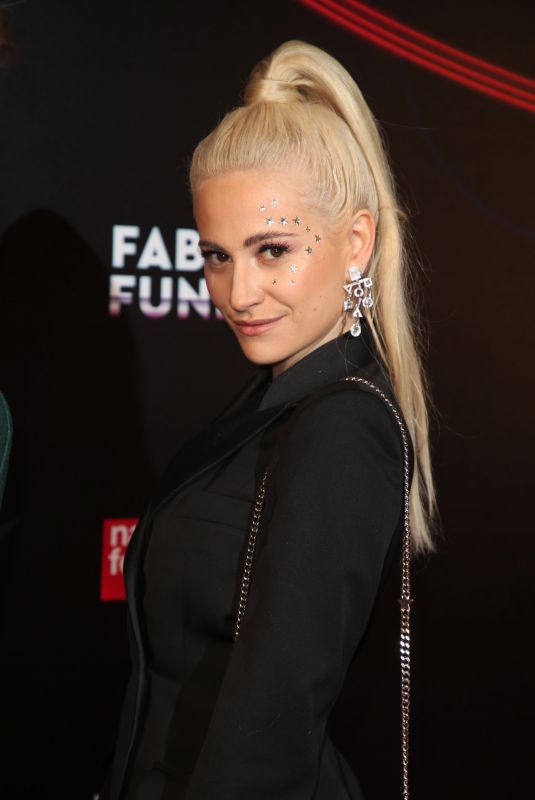 PIXIE LOTT at Fabulous Fund Fair 2018 in London 02/20/2018