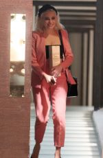 PIXIE LOTT Leaves Ours Resturant in London 02/13/2018