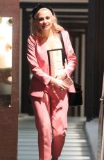 PIXIE LOTT Leaves Ours Resturant in London 02/13/2018