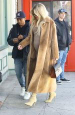 Pregnant KHLOE KARDASHIAN Arrives at a Baby Shop in Los Angeles 02/21/2018