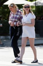 Pregnant KIRSTEN DUNST Out for Lunch in Los Feliz 02/11/2018