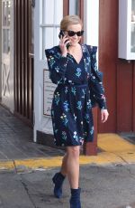 REESE WITHERSPOON at Brentwood Country Mart 02/13/2018