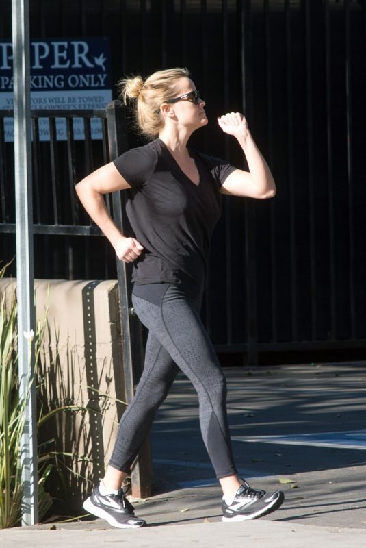REESE WITHERSPOON Out for Morning Workout in Los Angeles 02/07/2018