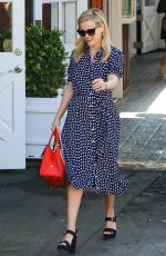 REESE WITHERSPOON Out in Los Angeles 02/09/2018