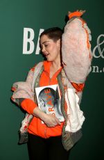 ROSE MCGOWAN Promotes Her New Book Brave at Barnes and Noble in New York 01/31/2018