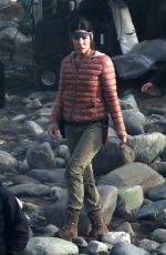 SANDRA BULLOCK on the Set of Bird Box 01/30/2018
