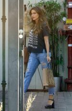 SOFIA VERGARA Out and About in Beverly Hills 01/31/2018