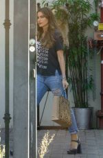 SOFIA VERGARA Out and About in Beverly Hills 01/31/2018