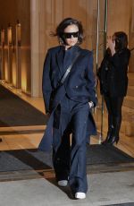 VICTORIA BECKHAM Out in New York 02/07/2018