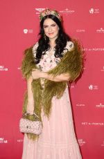 VIKTORIA NOVAK at Inaugural Museum of Applied Arts and Sciences Centre for Fashion Ball in Sydney 02/01/2018