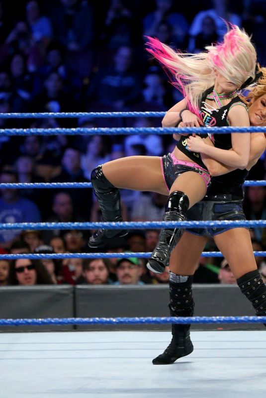 WWE - Mixed Match Challenge - Alexa Bliss & Stroman vs Becky Lynch & Zayn