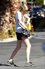 AMANDA SEYFRIED Shopping at West Elm Furniture in Los Angeles 03/06/2018