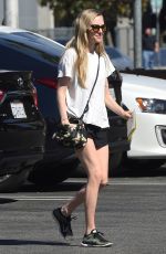 AMANDA SEYFRIED Shopping at West Elm Furniture in Los Angeles 03/06/2018