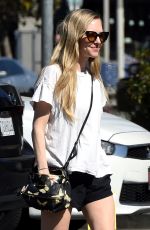 AMANDA SEYFRIED Shopping at West Elm Furniture in Los Angeles 03/06/2018